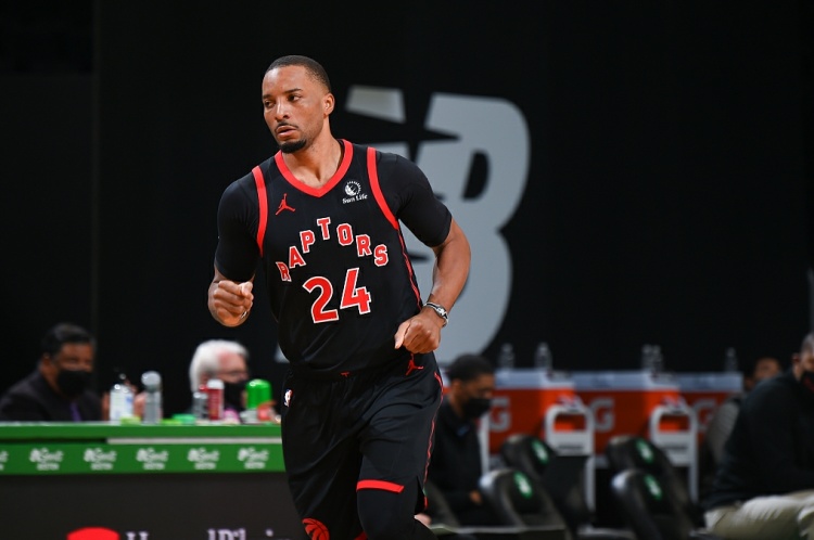 而且在进攻 而且在进攻